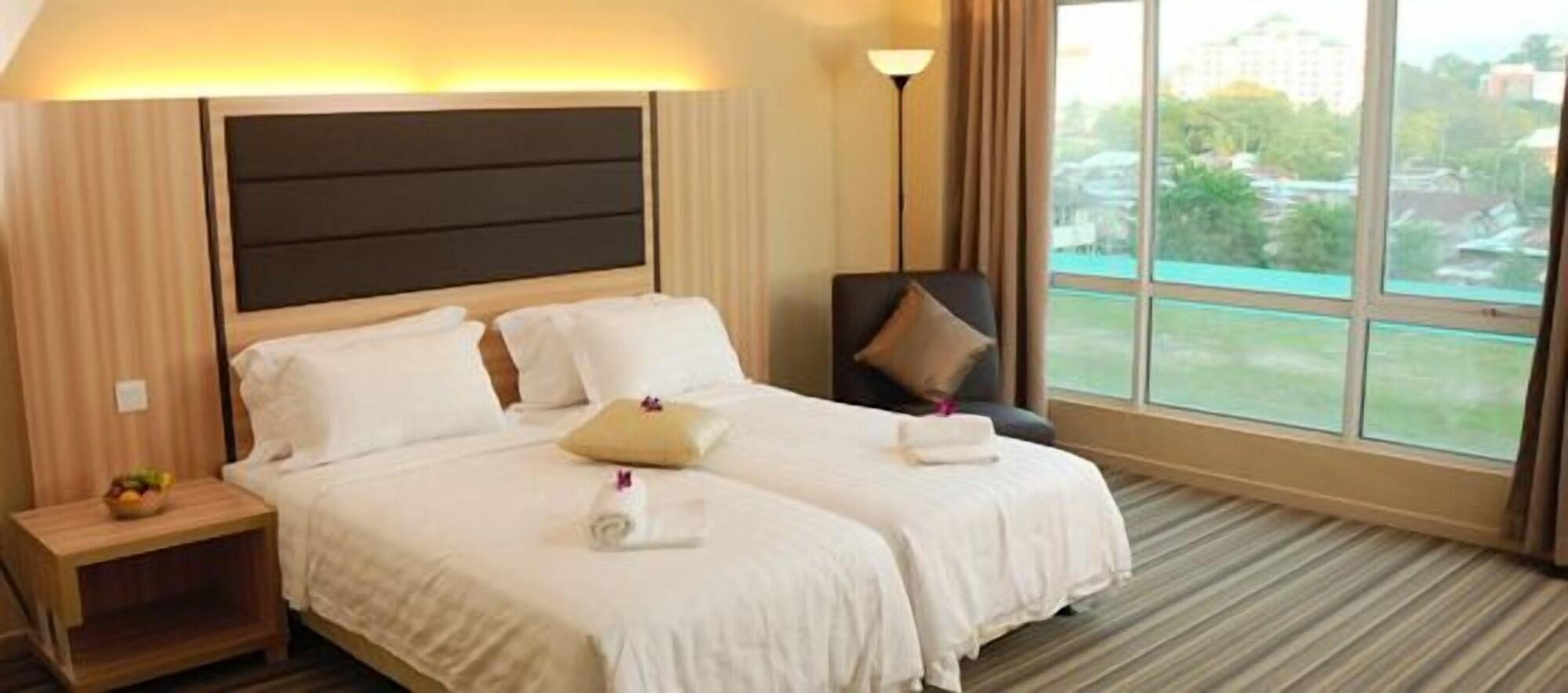 Zara'S Boutique Hotel @ Harbour City Кота Кинабалу Екстериор снимка